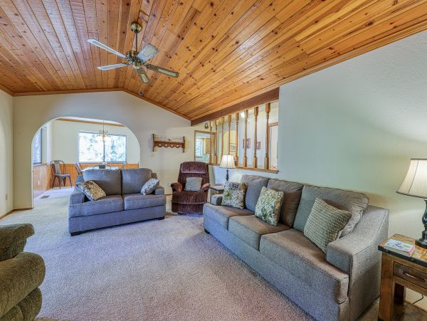 Yosemite Area Home 984634