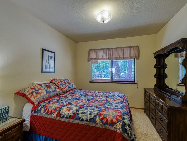 Yosemite Area Home 984634