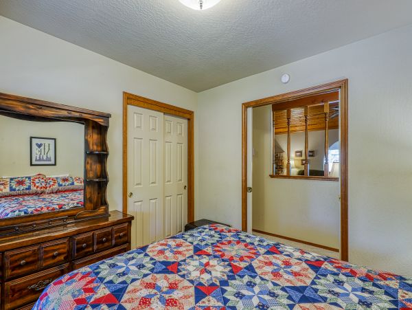Yosemite Area Home 984634