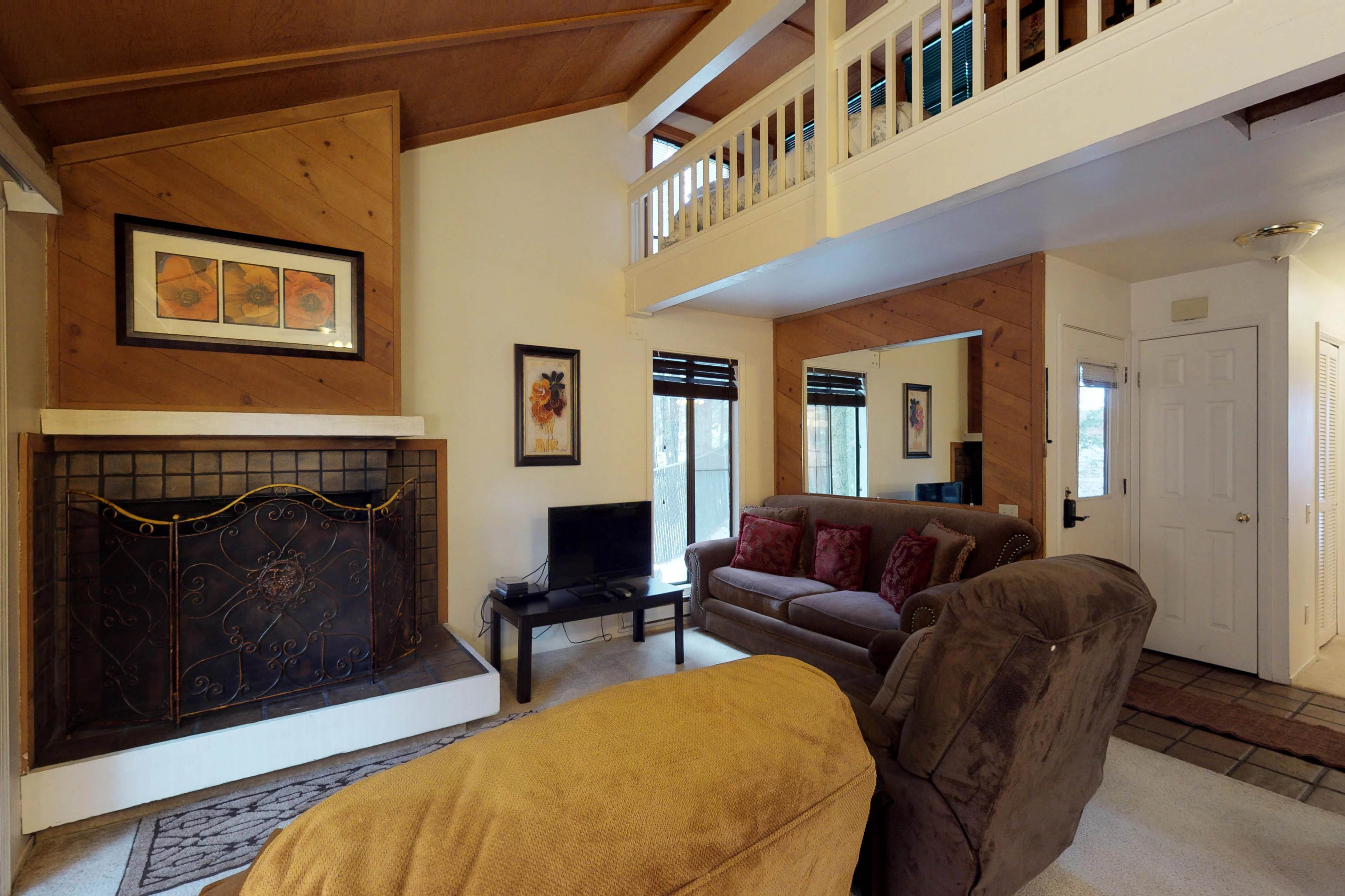 Yosemite Area Home 984635