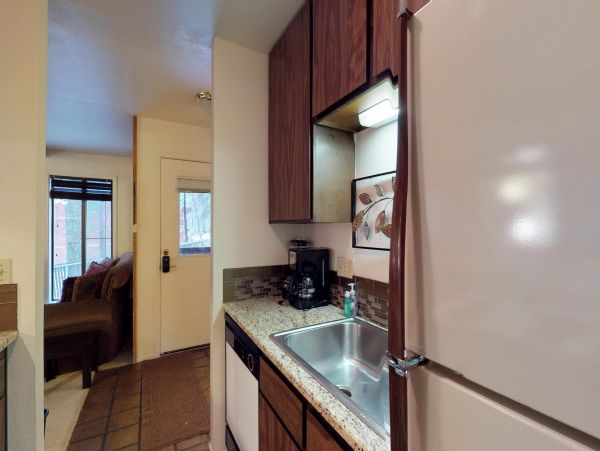 Yosemite Area Home 984635