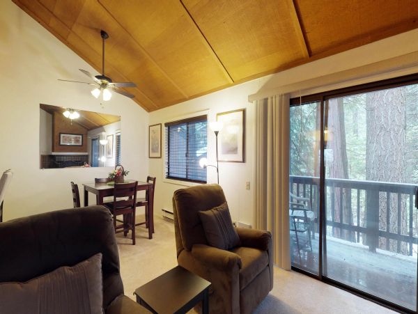Yosemite Area Home 984635