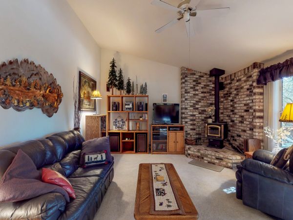 Yosemite Area Home 984636