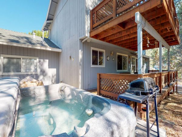 Yosemite Area Home 984636