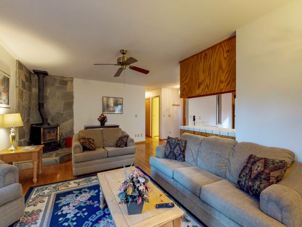 Yosemite Area Home 984637