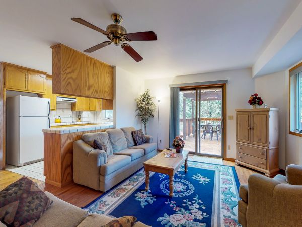 Yosemite Area Home 984637