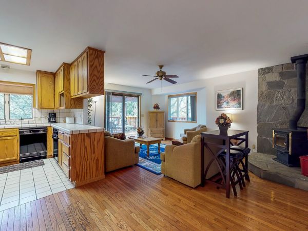 Yosemite Area Home 984637