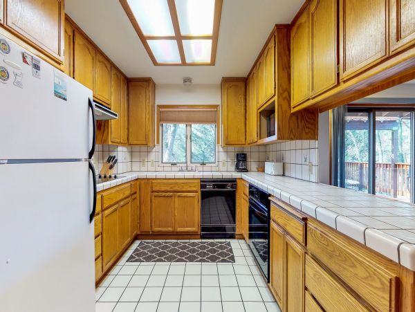 Yosemite Area Home 984637