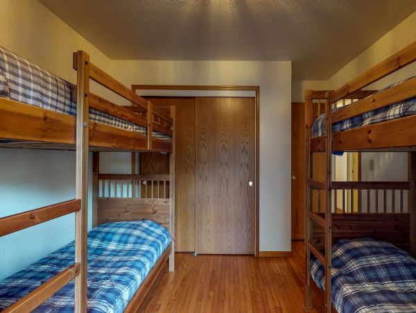 Yosemite Area Home 984637