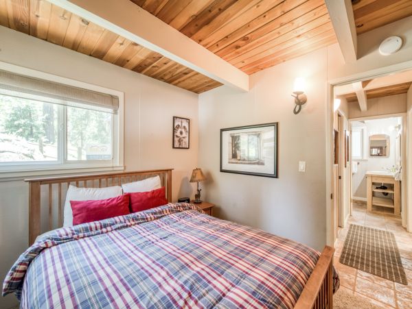 Yosemite Area Home 984638