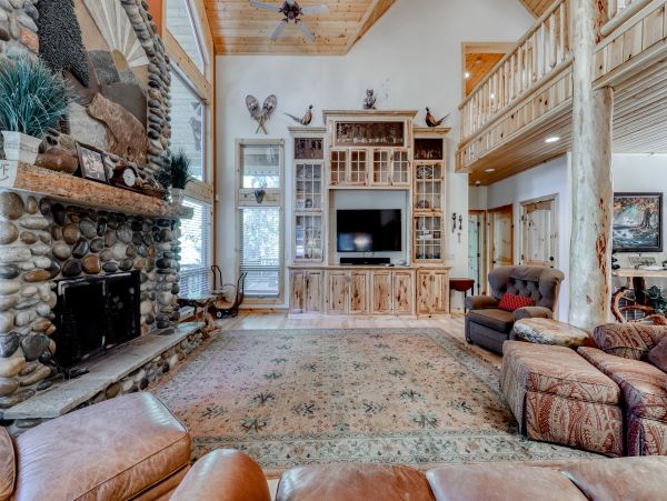 Yosemite Area Home 984639