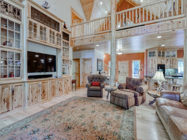 Yosemite Area Home 984639