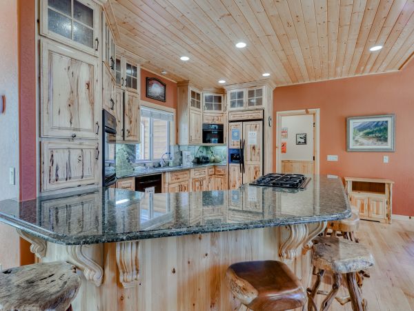 Yosemite Area Home 984639