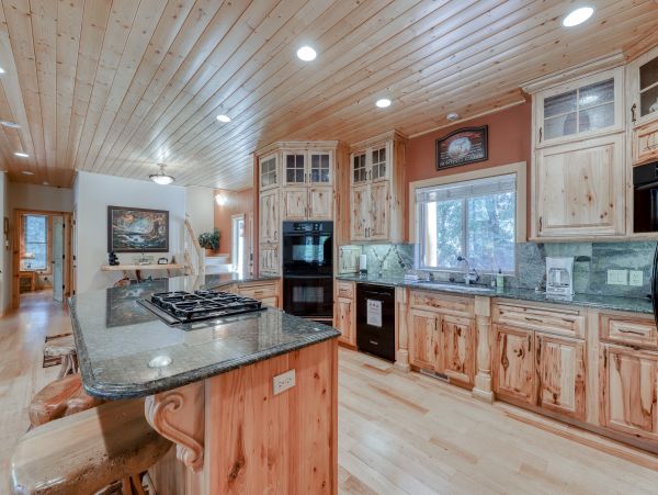 Yosemite Area Home 984639