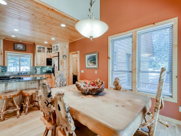Yosemite Area Home 984639