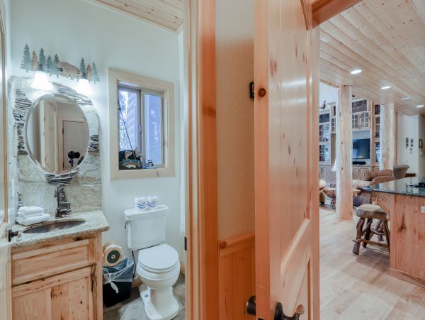 Yosemite Area Home 984639