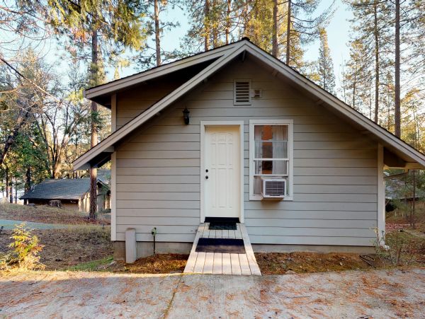 Yosemite Area Home 984640