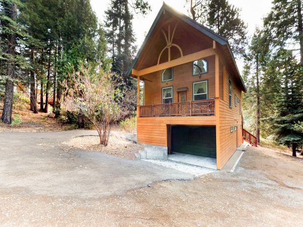 Yosemite Area Home 984641