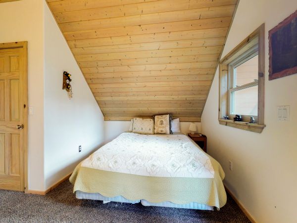 Yosemite Area Home 984641