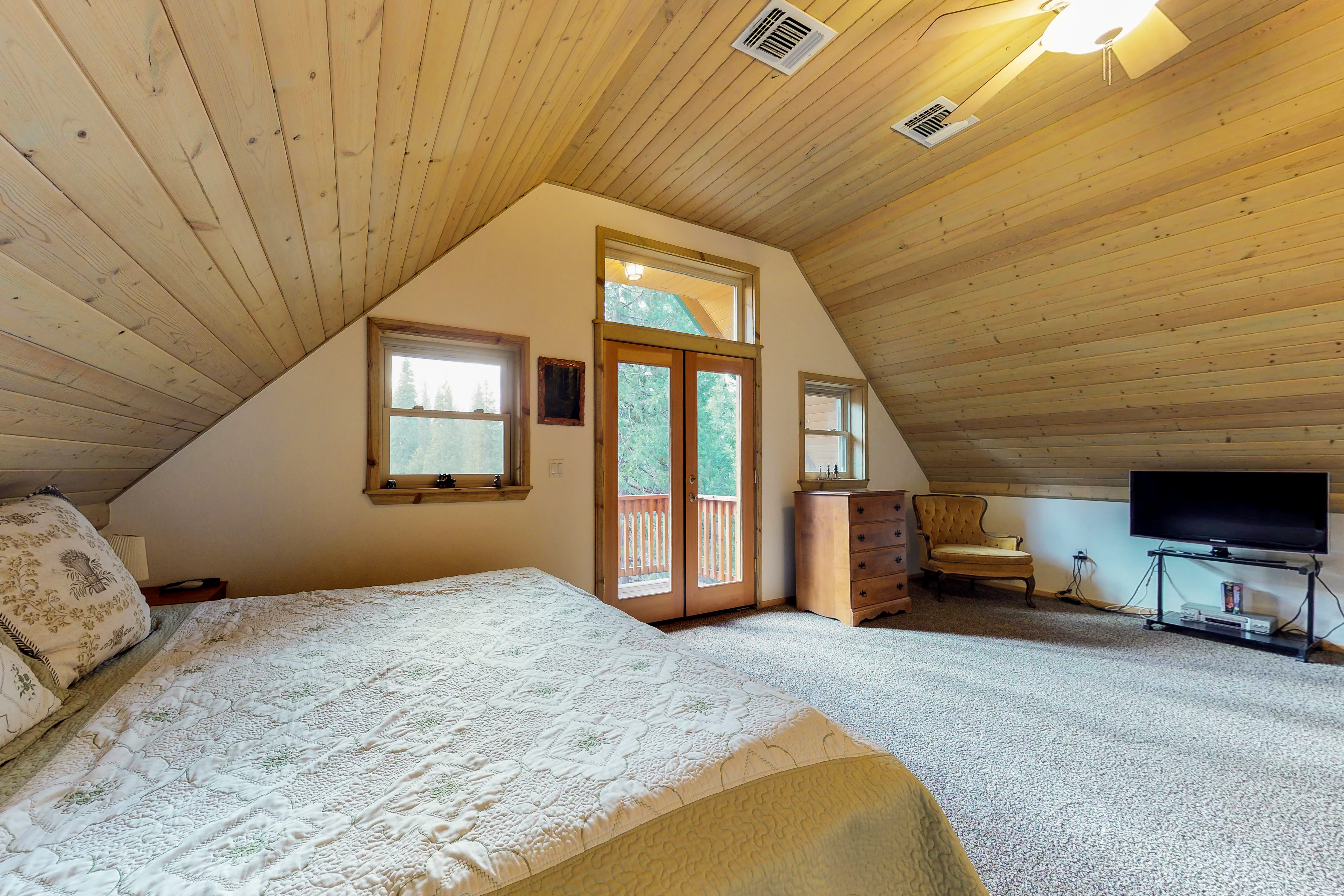 Yosemite Area Home 984641