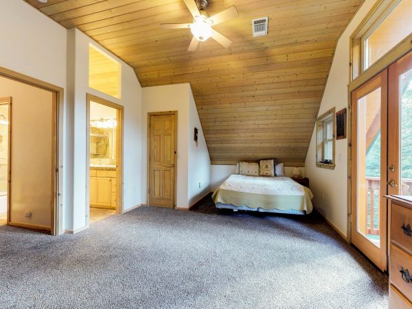 Yosemite Area Home 984641