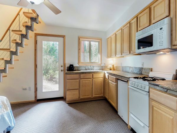 Yosemite Area Home 984641