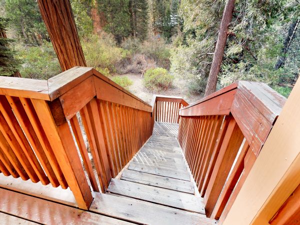 Yosemite Area Home 984641