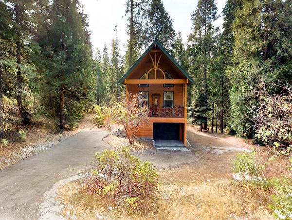 Yosemite Area Home 984641