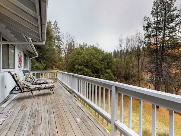 Yosemite Area Home 984642