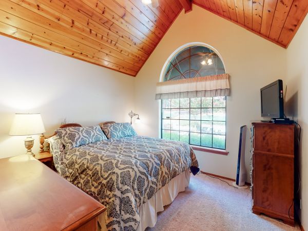Yosemite Area Home 984644