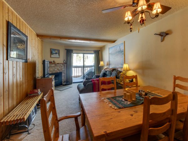 Yosemite Area Home 984645
