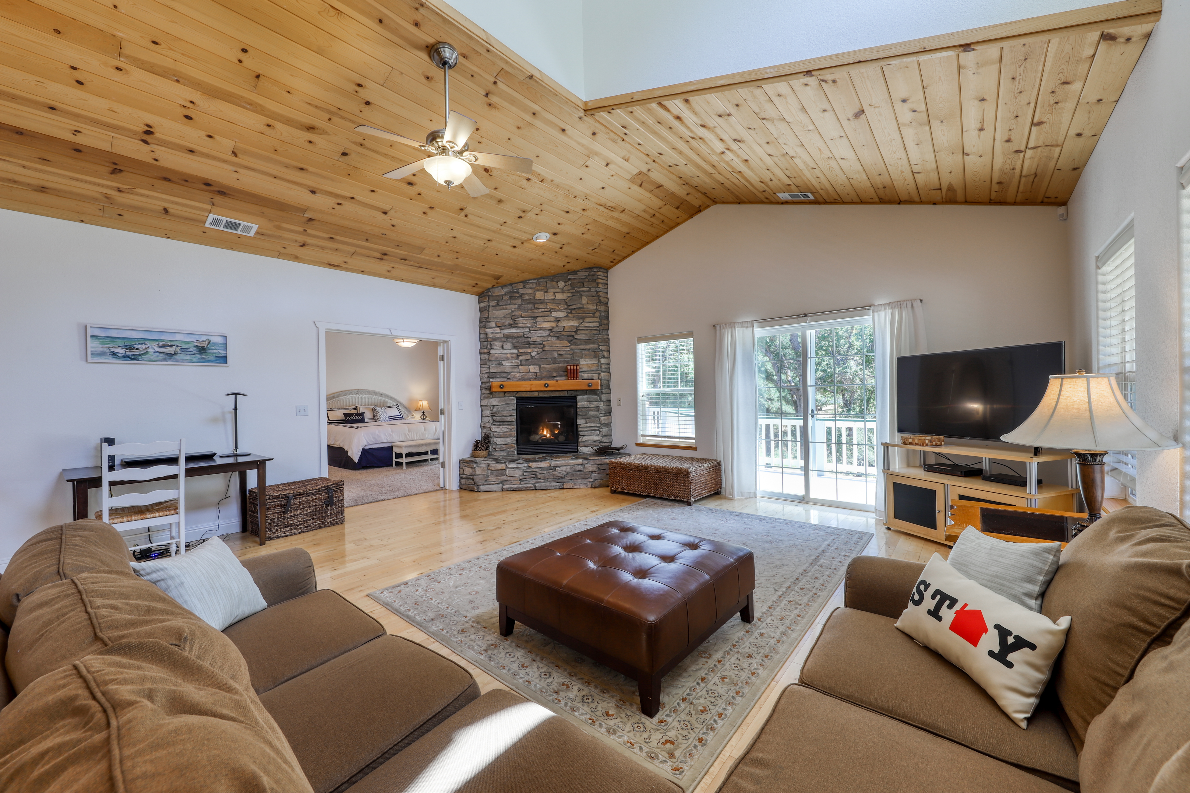 Yosemite Area Home 984646