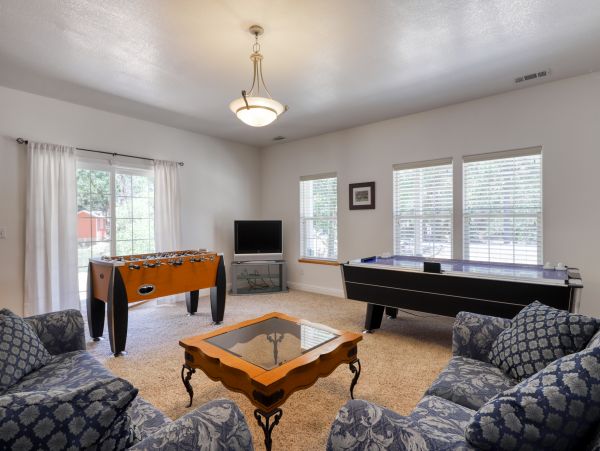 Yosemite Area Home 984646