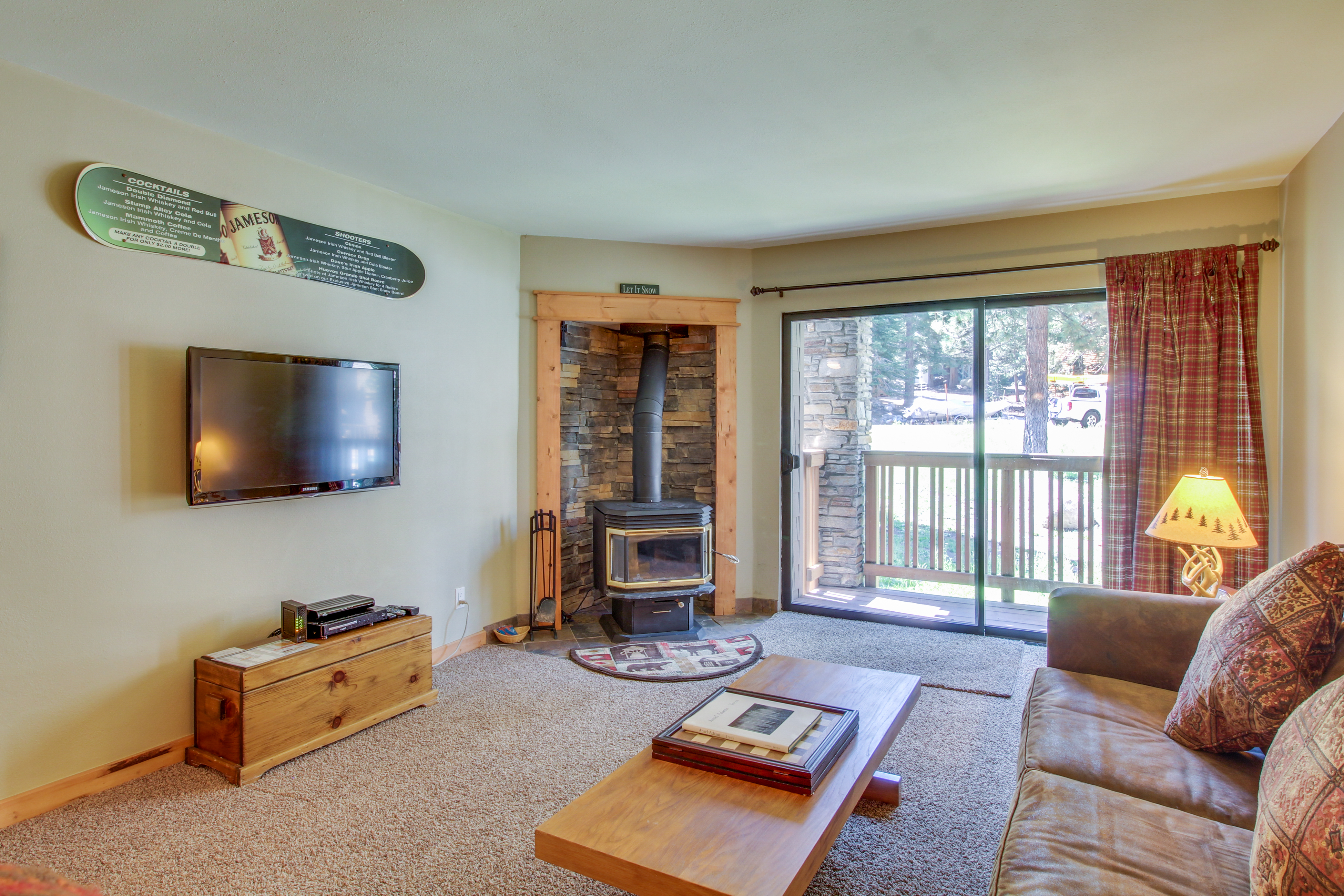 Yosemite Area Home 984647