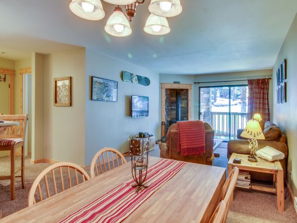 Yosemite Area Home 984647