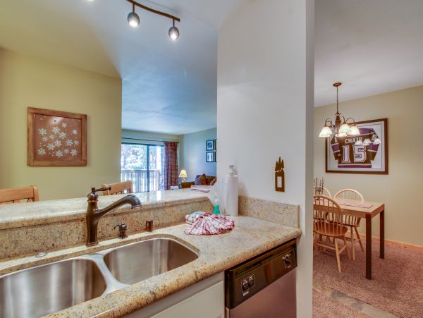Yosemite Area Home 984647