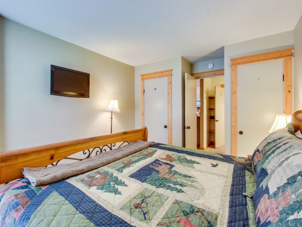 Yosemite Area Home 984647