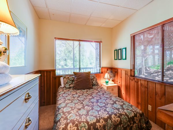Yosemite Area Home 984648