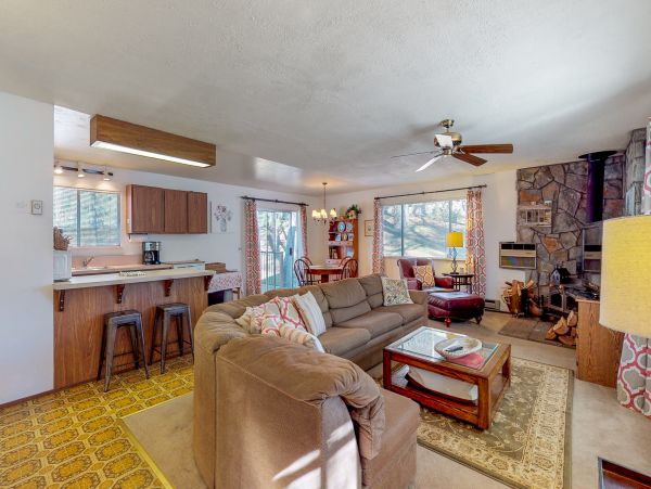 Yosemite Area Home 984649