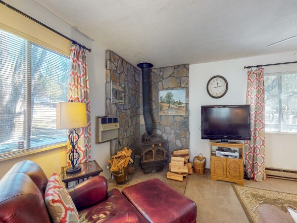 Yosemite Area Home 984649