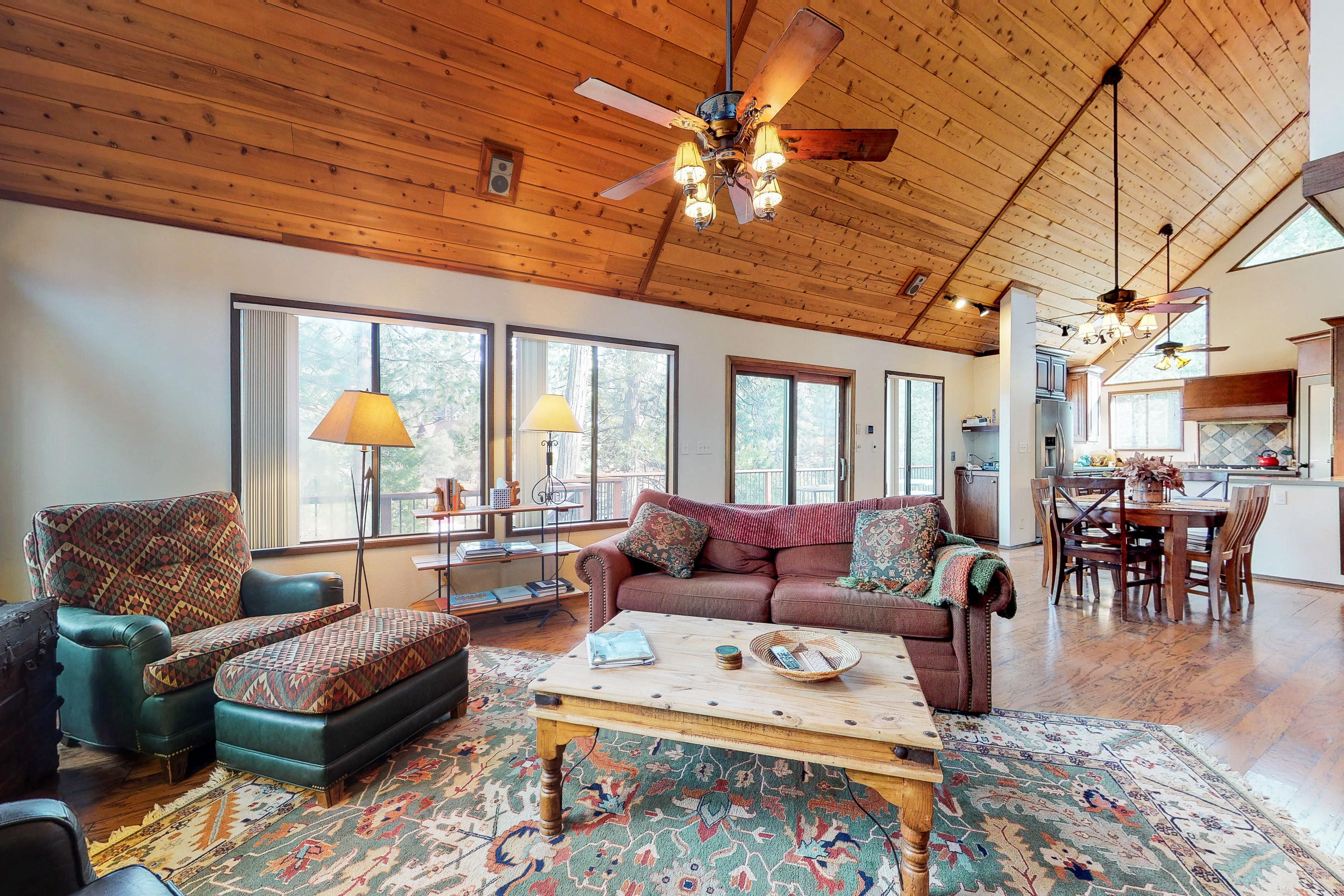 Yosemite Area Home 984651