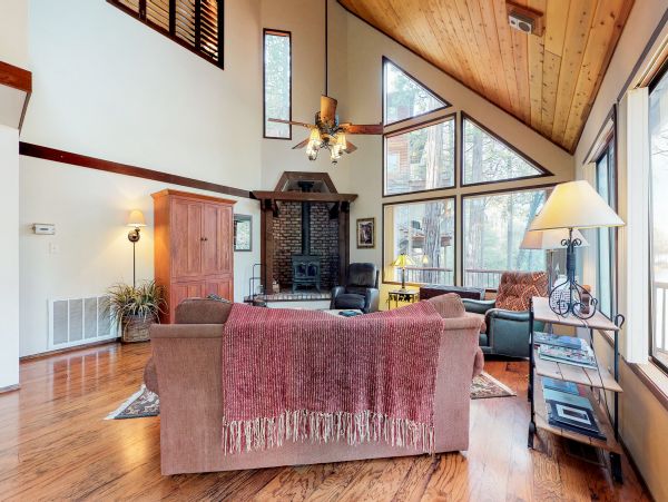 Yosemite Area Home 984651