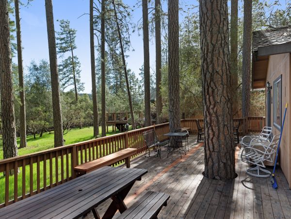 Yosemite Area Home 984653