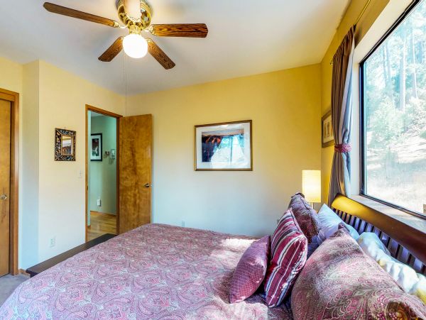Yosemite Area Home 984654