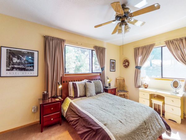 Yosemite Area Home 984654