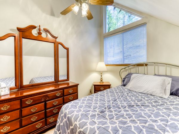 Yosemite Area Home 984655