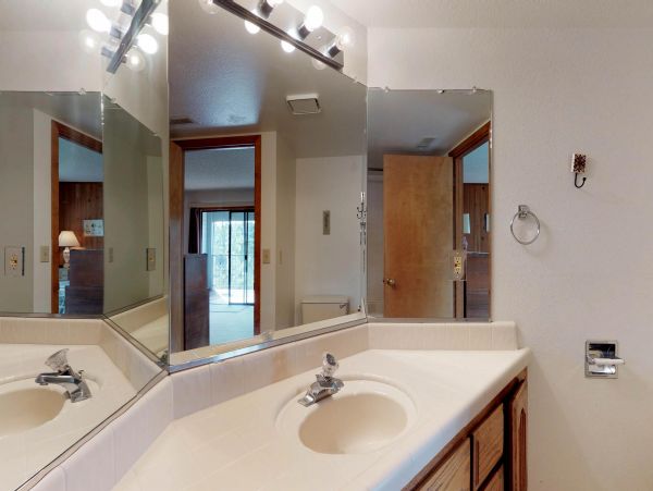 Yosemite Area Home 984657