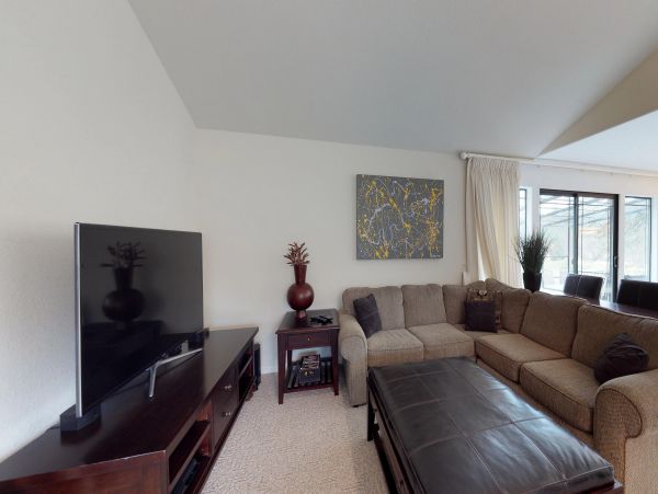 Yosemite Area Home 984659