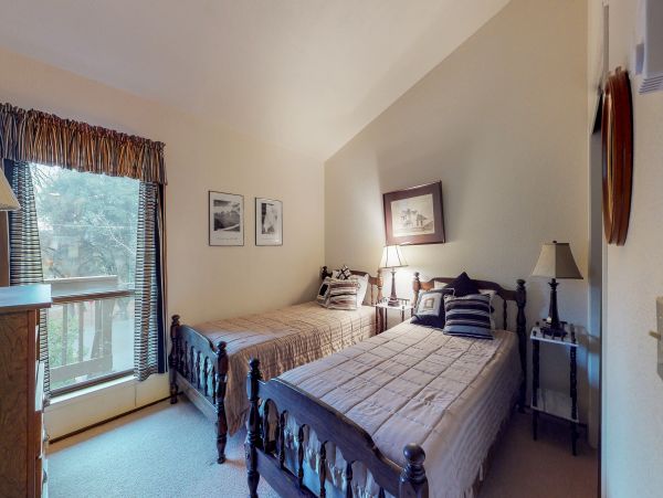 Yosemite Area Home 984660