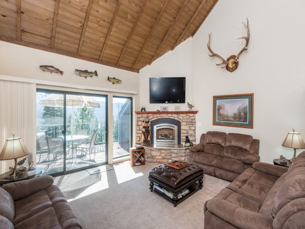 Yosemite Area Home 984661